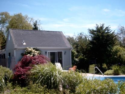 Foto del edificio - 28 Long Springs Rd