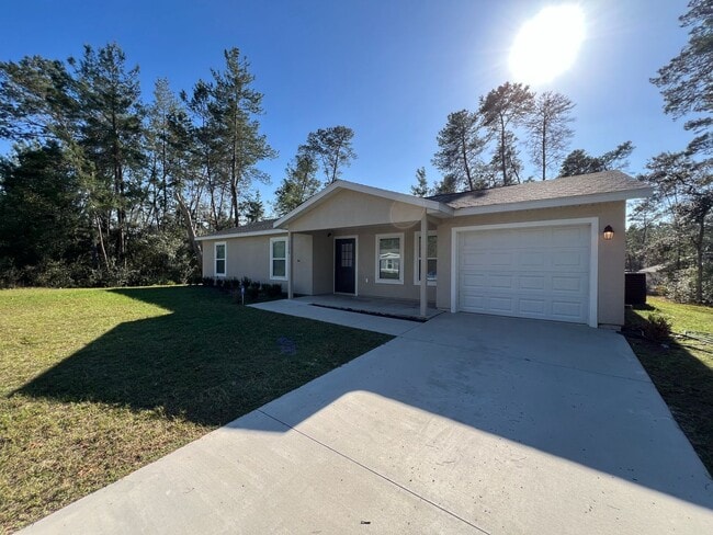 Building Photo - Beautiful, 3 Bedroom, 2 Bathroom Home in M...