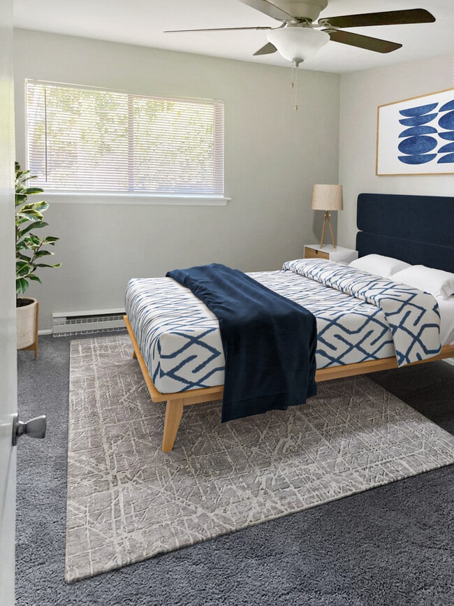 Building Photo - The Heights