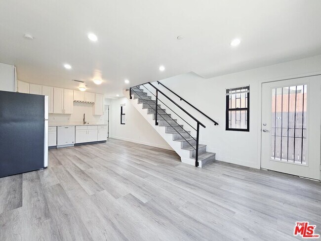 Foto del edificio - 4110 Normandie Ave