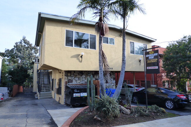 Foto del edificio - 1648 Edgecliffe Dr