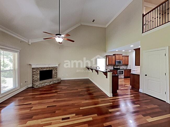 Foto del edificio - 346 Norway Spruce Ct