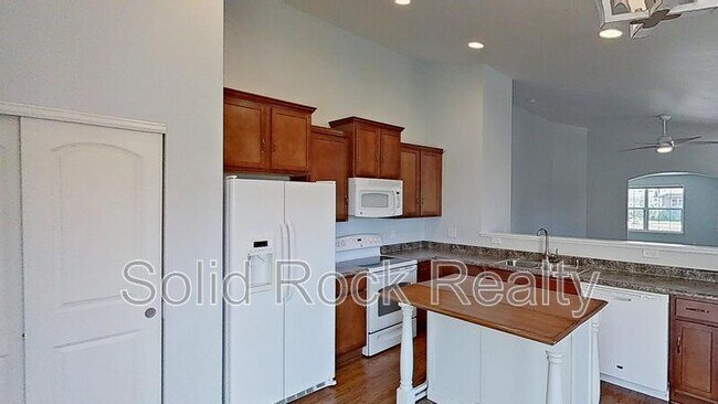 Foto del edificio - 6818 Whitebark Ln