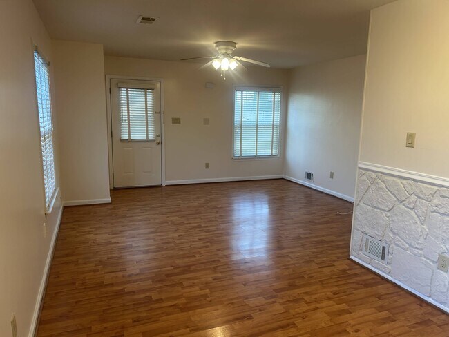 Building Photo - 3037 Chester Grove Rd