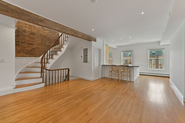 Foto del edificio - 71 Rutland St