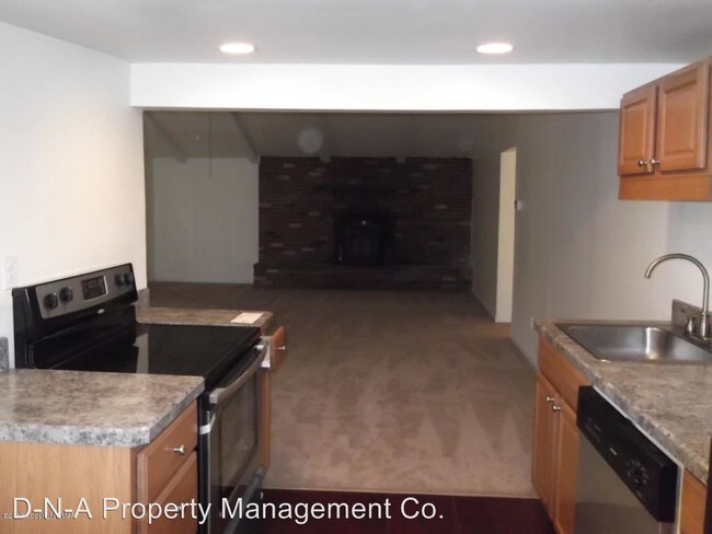 Building Photo - 5498 Gingerbread Ln