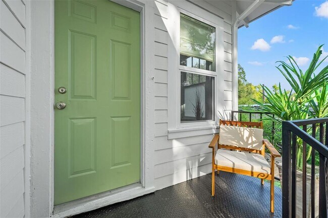 Foto del edificio - 2505 N Ridgewood Ave