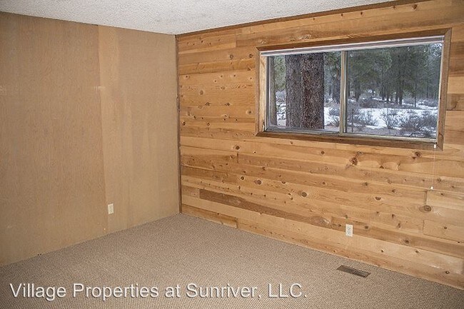 Building Photo - 57364 Lookout Ln