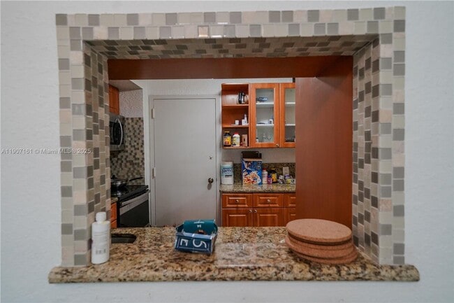 Photo - 9125 SW 77th Ave House