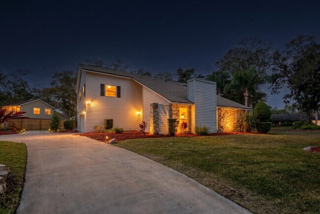 Foto del edificio - 6 Baywood Dr