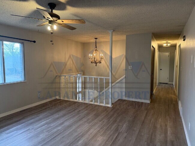 Foto del edificio - 1519 Mitchell St