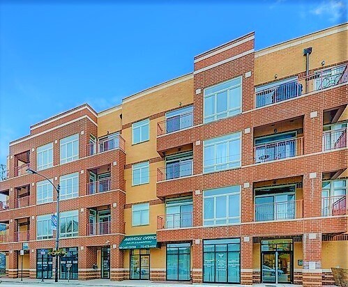 Building Photo - 5067 N Lincoln Ave