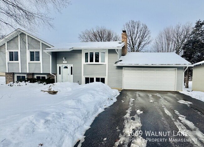 Foto del edificio - 1669 Walnut Ln