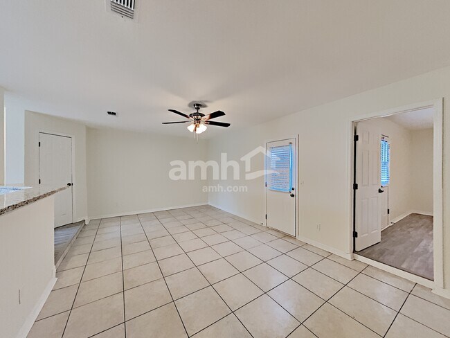 Foto del edificio - 1694 Ashwood Circle