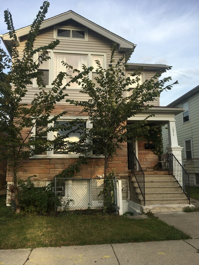 Foto principal - 10015 S State St