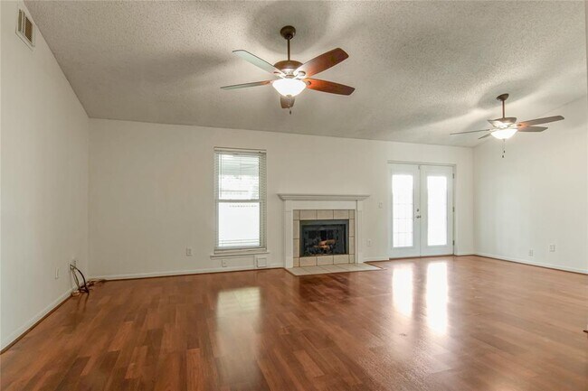 Building Photo - 4016 Spring Brook Ct