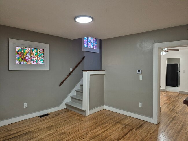 Foto del edificio - 723 Hanford St