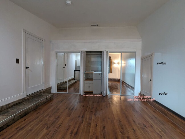 armario de pared a pared - 13690 Westward Dr