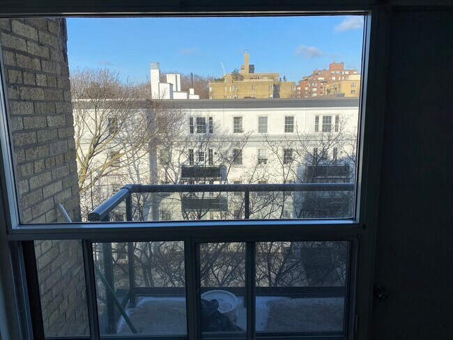 balcony - 45 Gardiner Rd