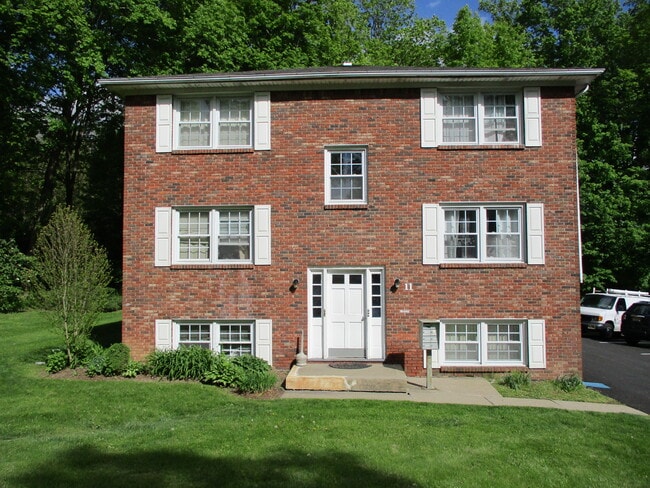 Building Photo - 11 Old Allamuchy Rd