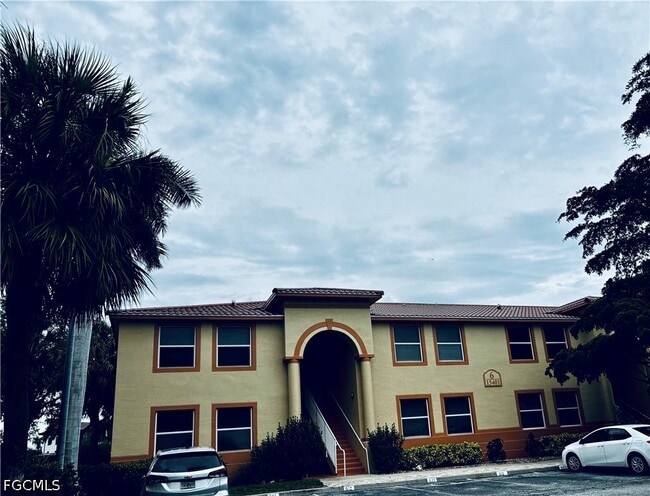 Building Photo - 15401 Bellamar Cir