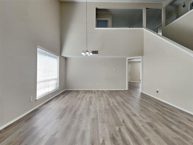 Foto del edificio - 1223 Cowden Ct