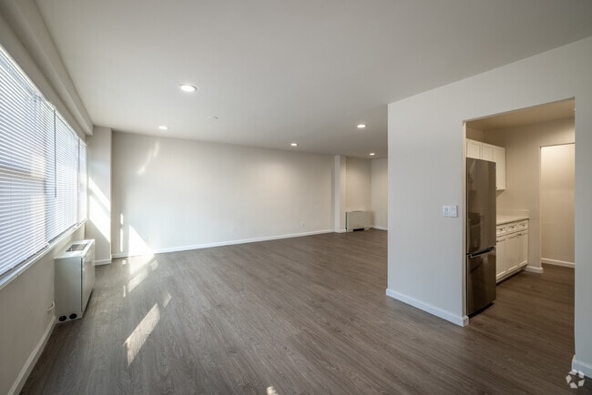 1BR, 1BA - 860SF - Dining /Living Area - Caldwell Terrace Apartments