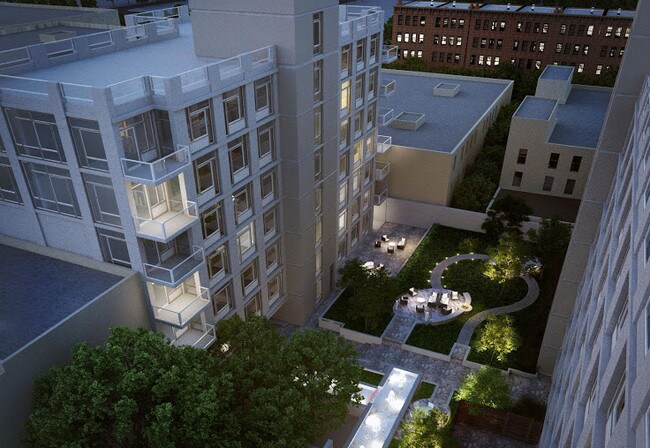 Building Photo - 247 N 7th St