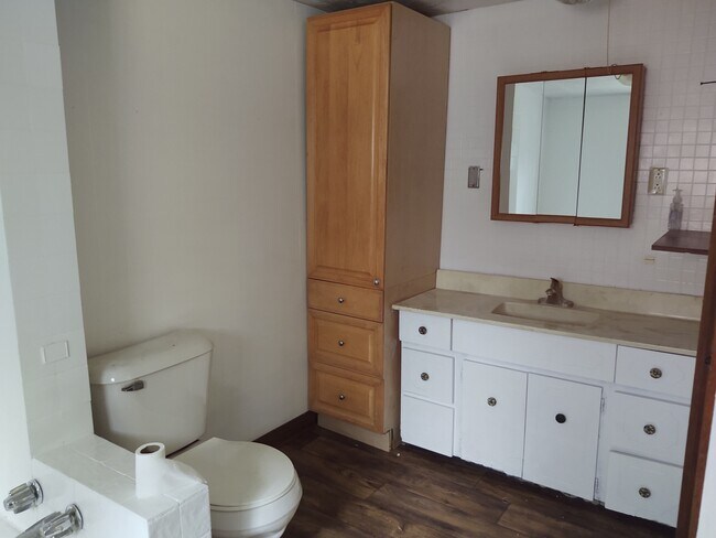 Foto del edificio - 26785 Edison Rd