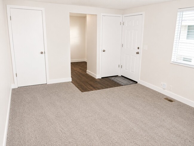 Building Photo - 2117 E 3300 S
