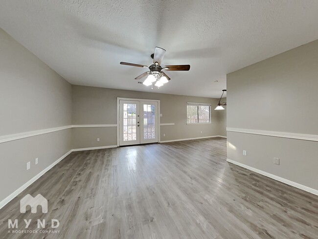 Foto del edificio - 19931 Bambiwoods Dr