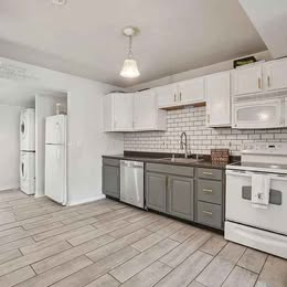 Foto del edificio - 14501 Livingston Rd