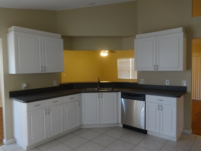 Foto del edificio - 2774 SE Bishop Ave