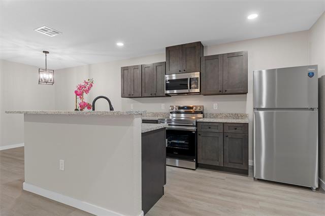 Building Photo - 1105 N 11th St