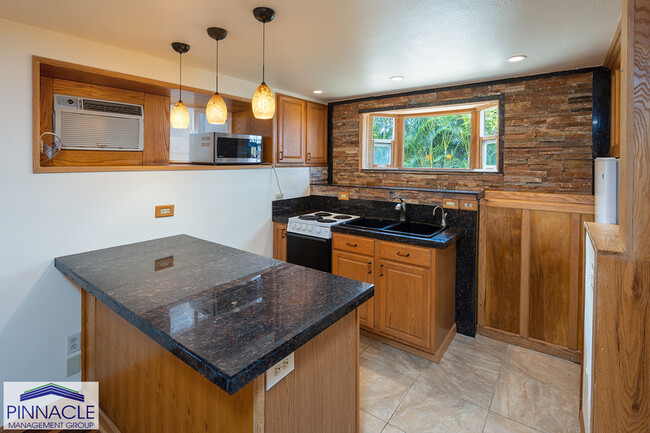 Building Photo - 1843 Alewa Dr