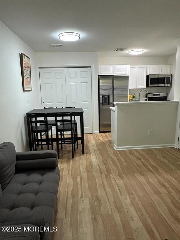 Foto del edificio - 28 Delavan Ct