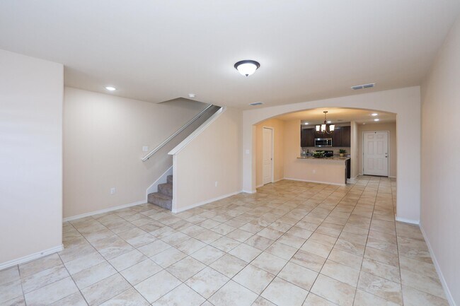 Building Photo - 5609 Montevista Dr