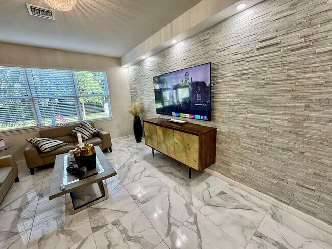 Foto del edificio - 4334 Ficus St