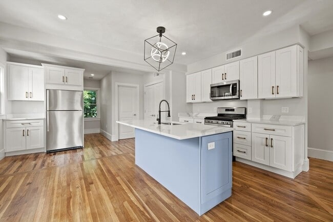 Photo - 580 Ashmont St Apartment