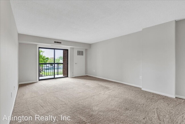 Building Photo - 1 br, 1 bath House - 200 N. Pickett St.  #314