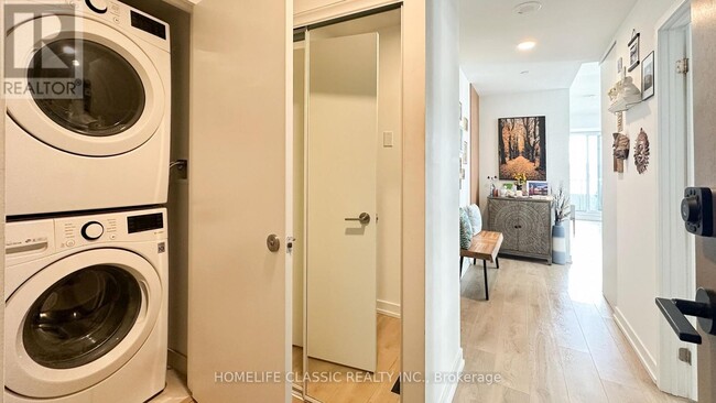 Photo du bâtiment - 225 Sumach St