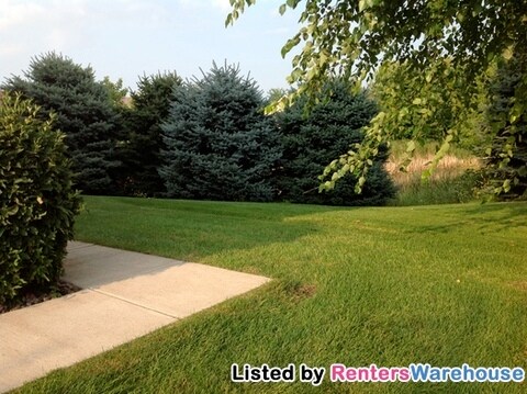 Building Photo - 729 Tamarack Trl