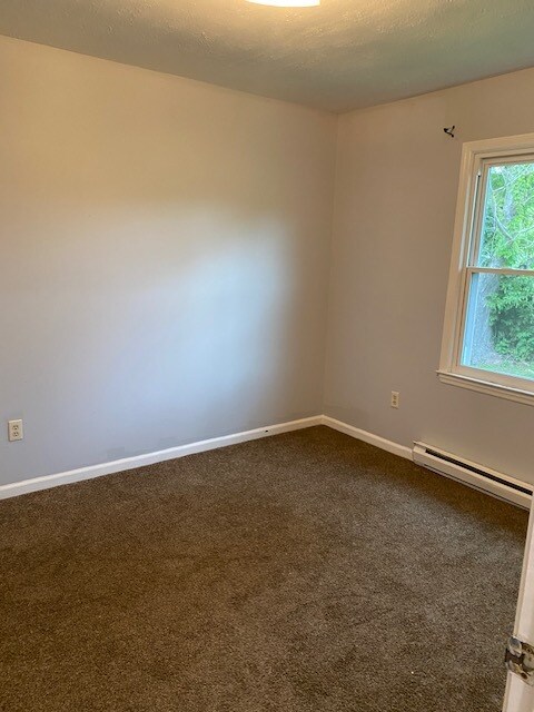 Foto del edificio - 129 Lewis Ln