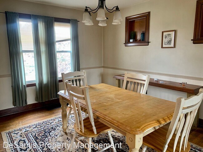 Building Photo - 3 br, 1.5 bath House - 519 Ridge Road
