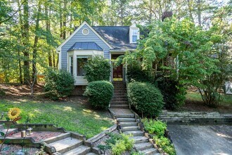 Building Photo - 7 Weathergreen Ct
