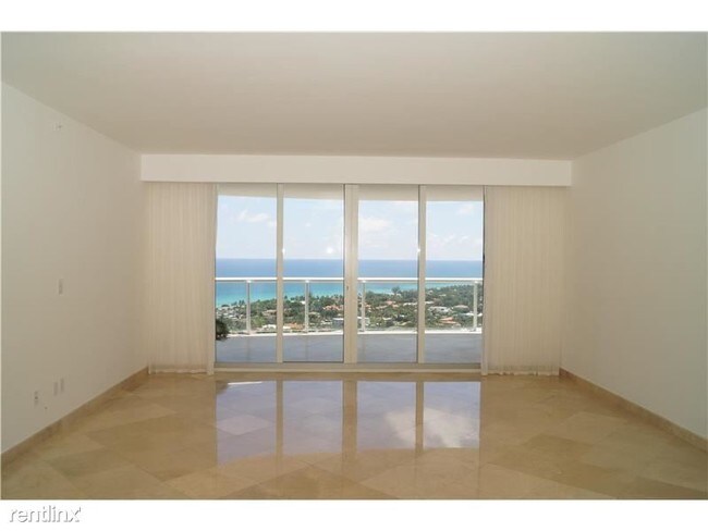 Foto del edificio - 21050 NE 38th Ave