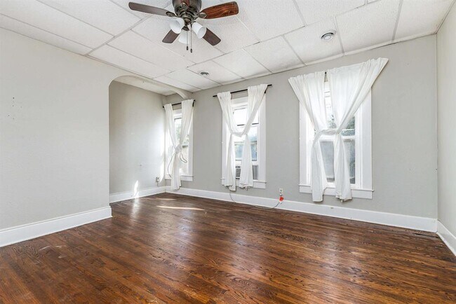 Foto del edificio - 261 Cardiff St