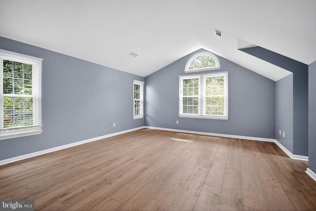 Building Photo - 6157 Ridgemont Dr
