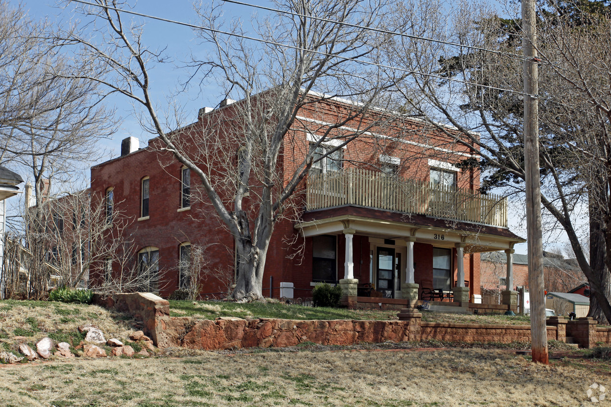 Foto del edificio - Railroad House Bed & Breakfast