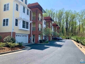 Building Photo - 631 Boone Trl